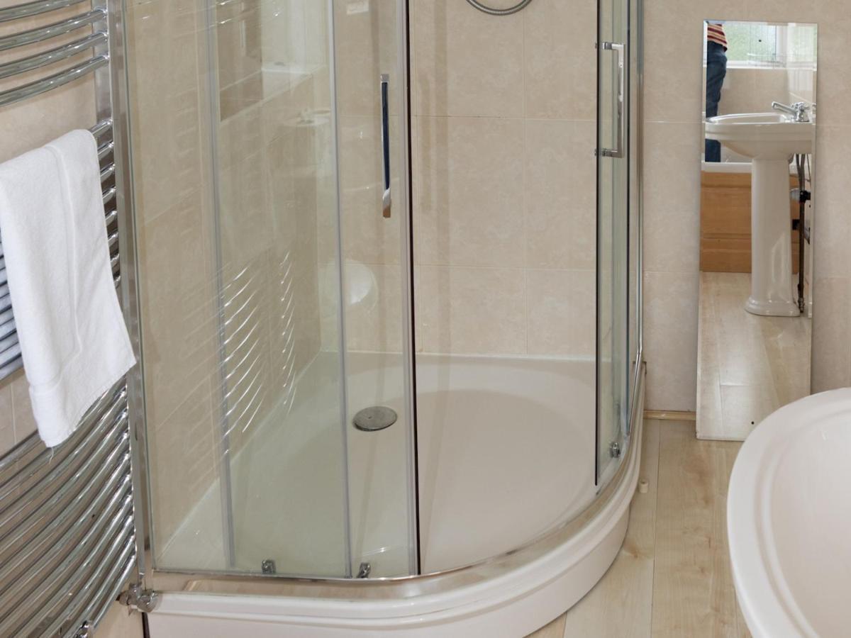 Pass The Keys Amazing 4 Bedroom Property- Hot Tub & Sea Views Скарборо Экстерьер фото
