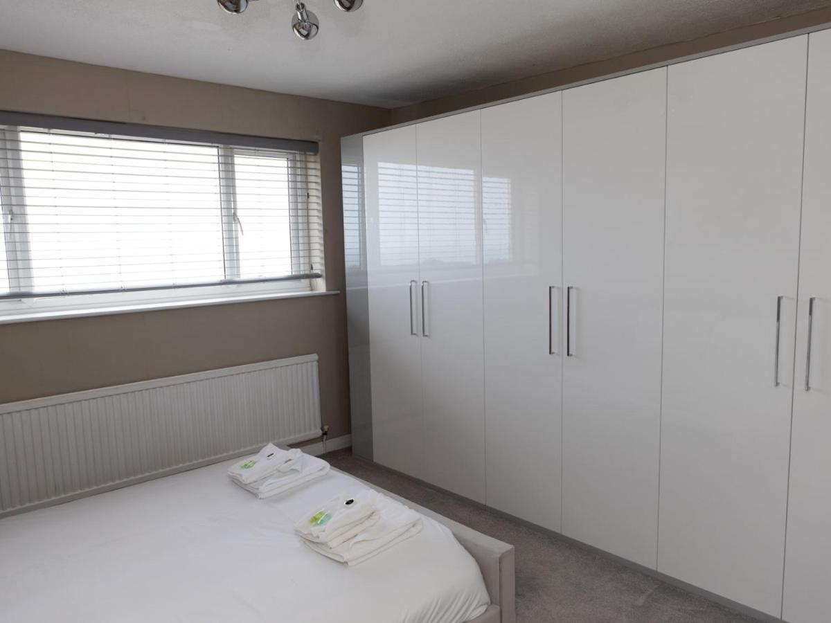 Pass The Keys Amazing 4 Bedroom Property- Hot Tub & Sea Views Скарборо Экстерьер фото