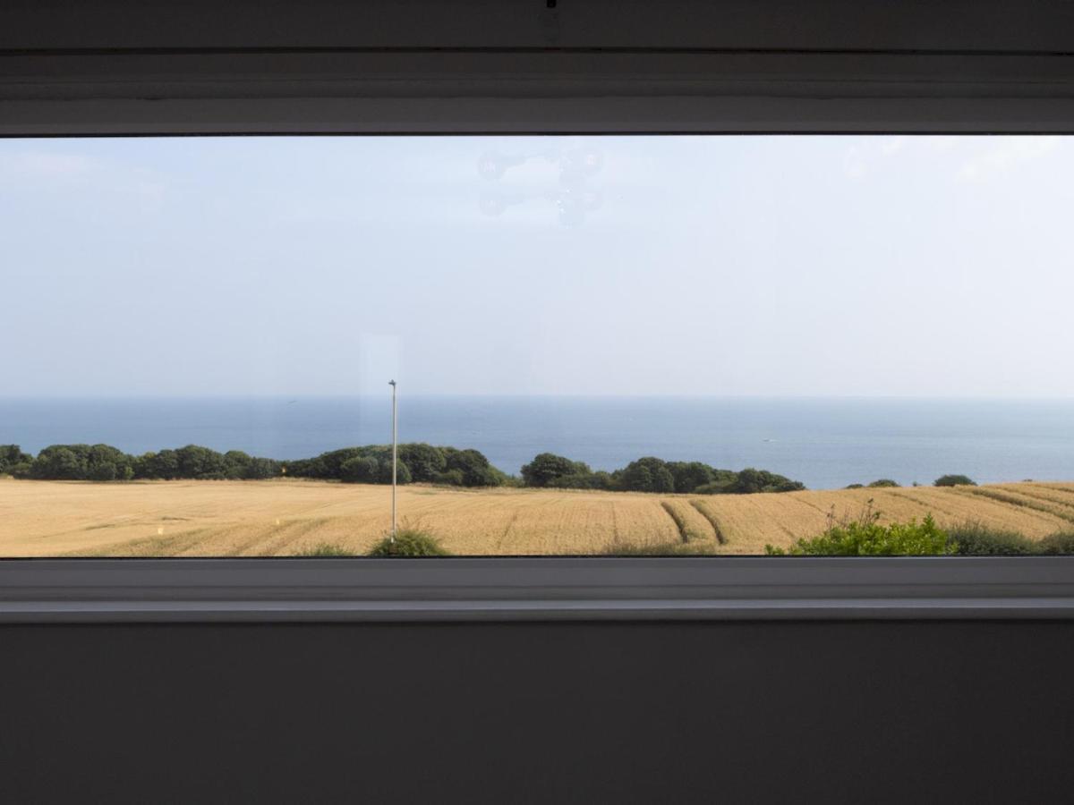 Pass The Keys Amazing 4 Bedroom Property- Hot Tub & Sea Views Скарборо Экстерьер фото